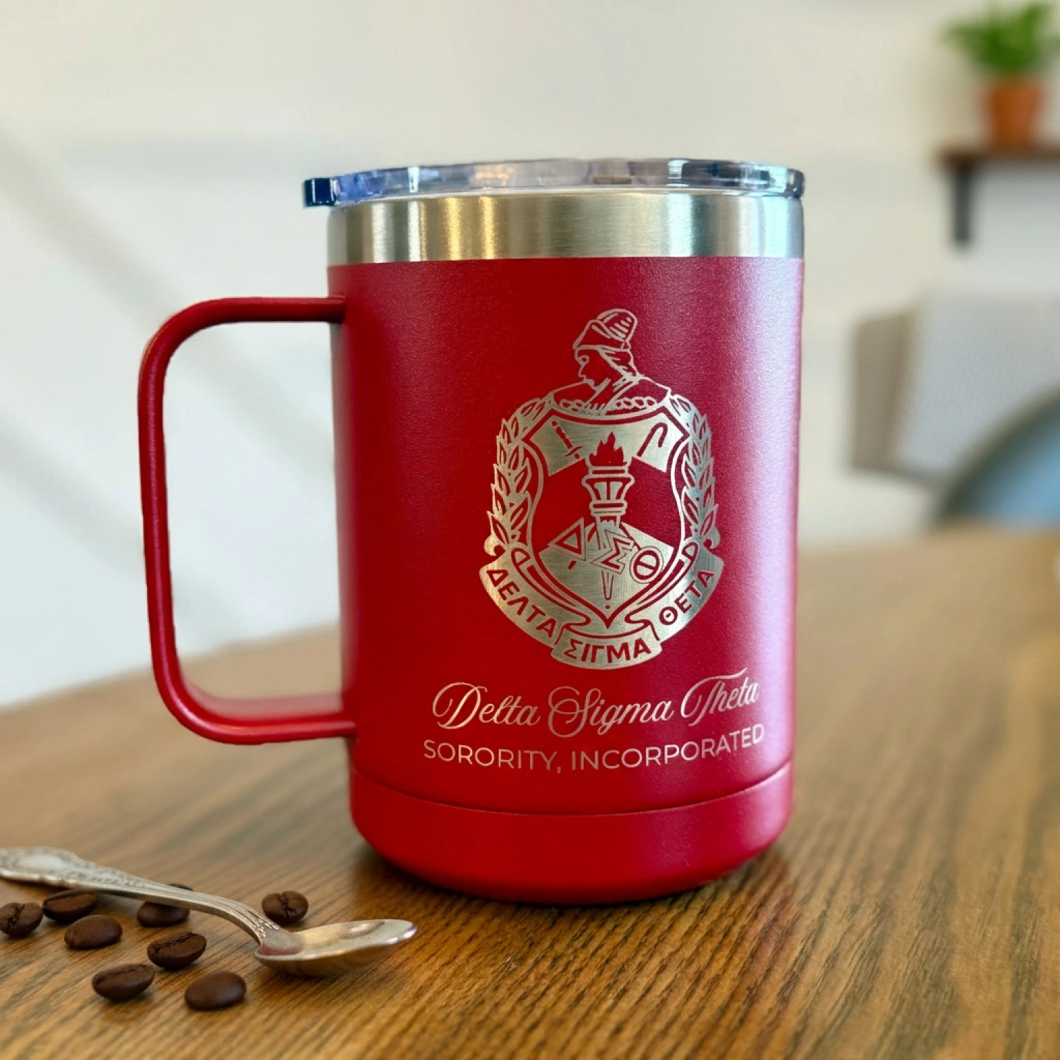 Custom Engraved Delta Sigma Theta Coffee Mug – 15 oz