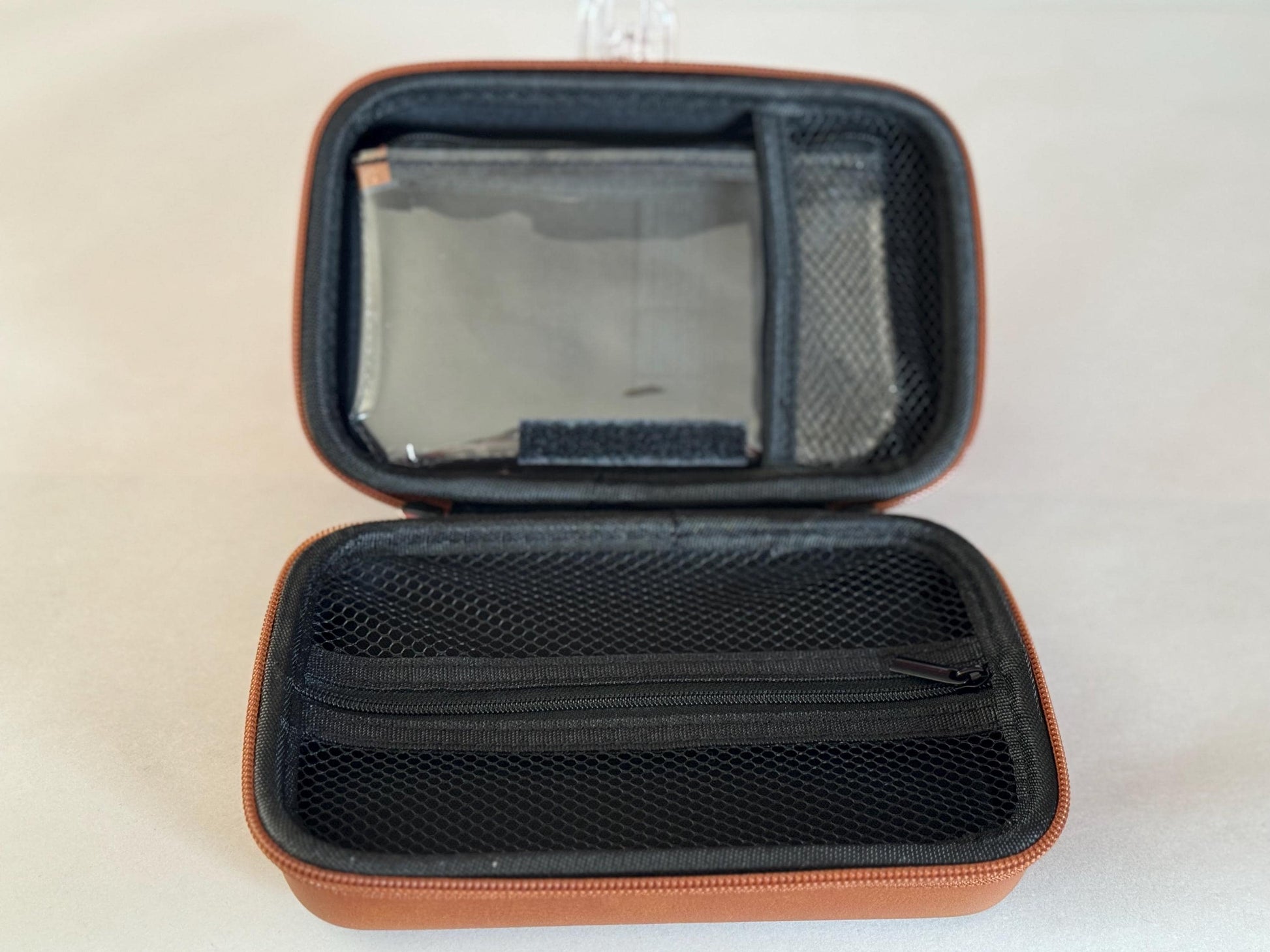 Custom Engraved Omega Psi Phi Leather Travel Case – Personalized Engraved Cigar Holder, Father's Day, Omega Travel Humidor